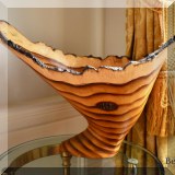 D32. Handmade wooden vase. 